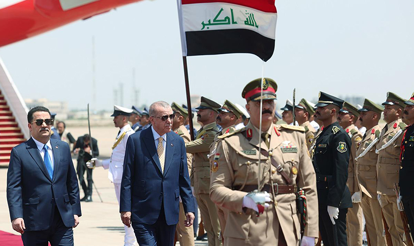 Irak Ve Türkiye: İki Ülke, İki “Sorun” Ve Bir Büyük “İmkân”